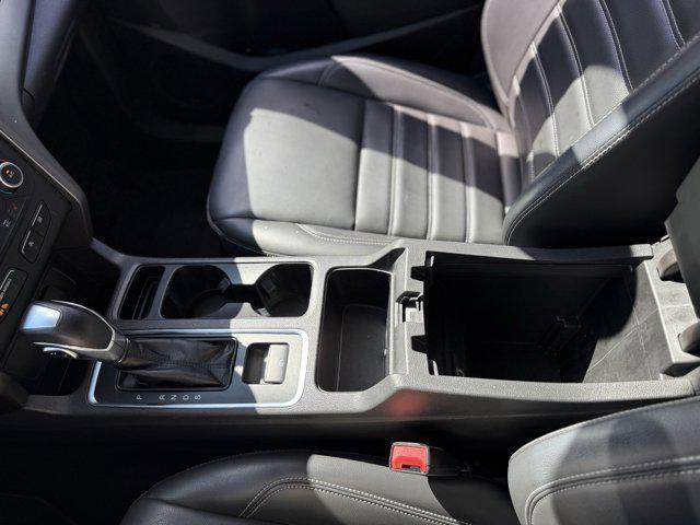 Photo of 2019 Ingot Silver Ford Escape