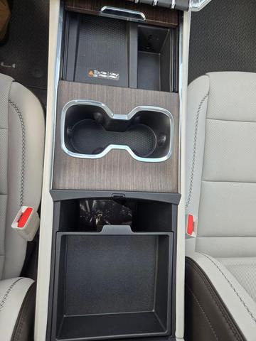 Photo of 2026 Ebony Twilight Metallic GMC Acadia