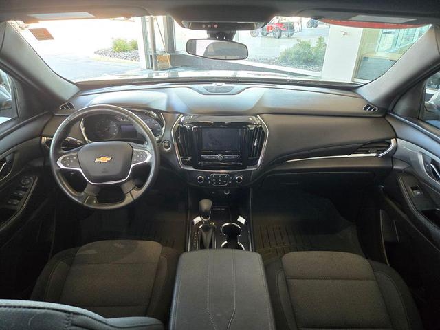 Photo of 2023 Sterling Gray Metallic Chevrolet Traverse