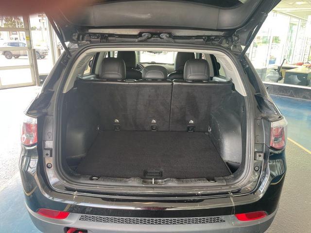 Photo of 2020 Diamond Black Crystal Pearlcoat Jeep Compass
