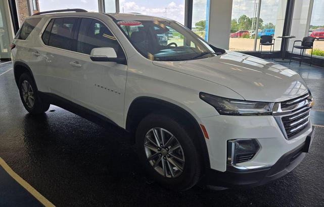 Photo of 2023 Summit White Chevrolet Traverse