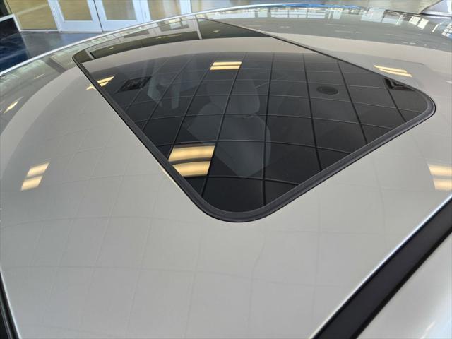 Photo of 2020 Stellar Silver Hyundai ELANTRA