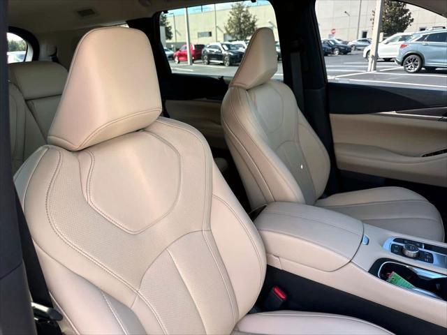 Photo of 2024 Graphite Shadow INFINITI QX60