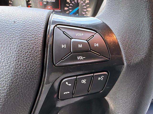 Photo of 2019 Oxford White Ford Explorer