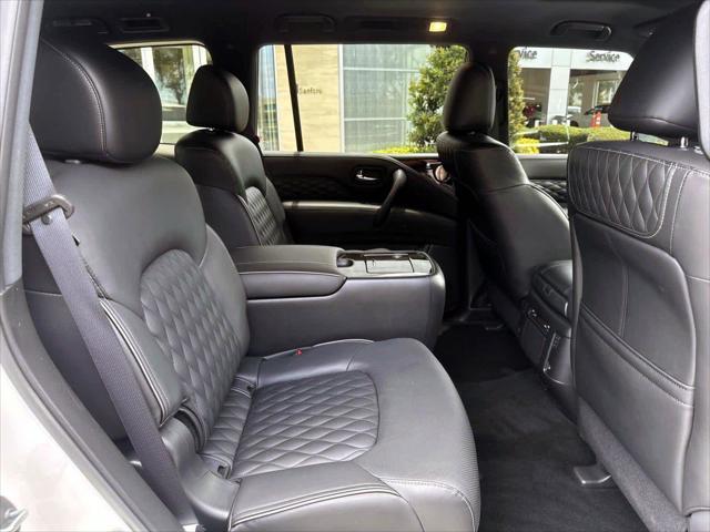 Photo of 2024 Moonstone White INFINITI QX80