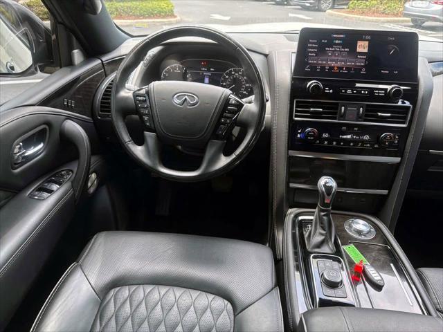 Photo of 2024 Moonstone White INFINITI QX80