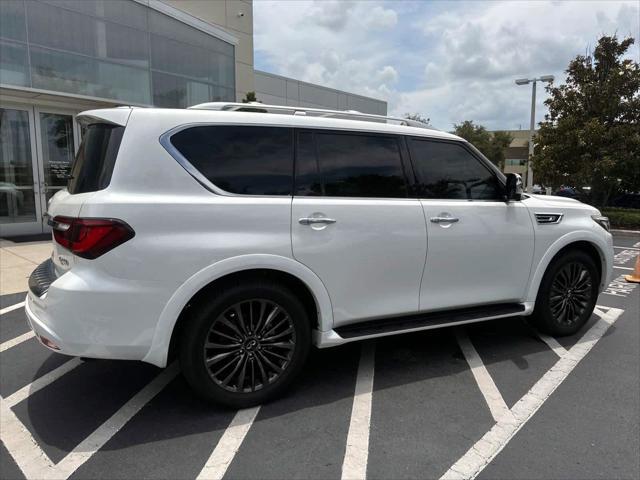 Photo of 2024 Moonstone White INFINITI QX80