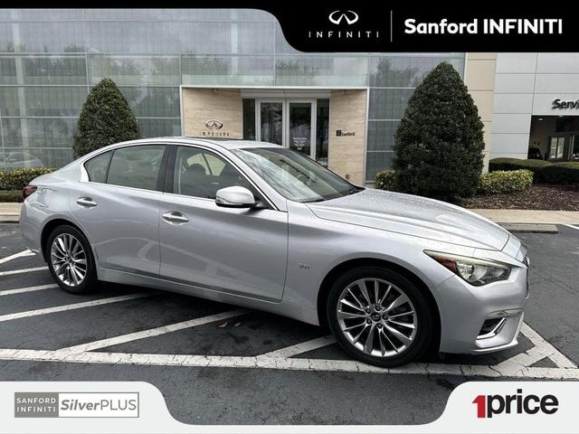 Photo of 2018 Liquid Platinum INFINITI Q50