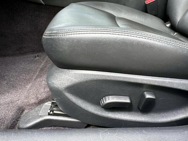 Photo of 2018 Liquid Platinum INFINITI Q50