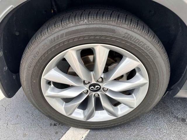 Photo of 2021 Majestic White INFINITI QX50
