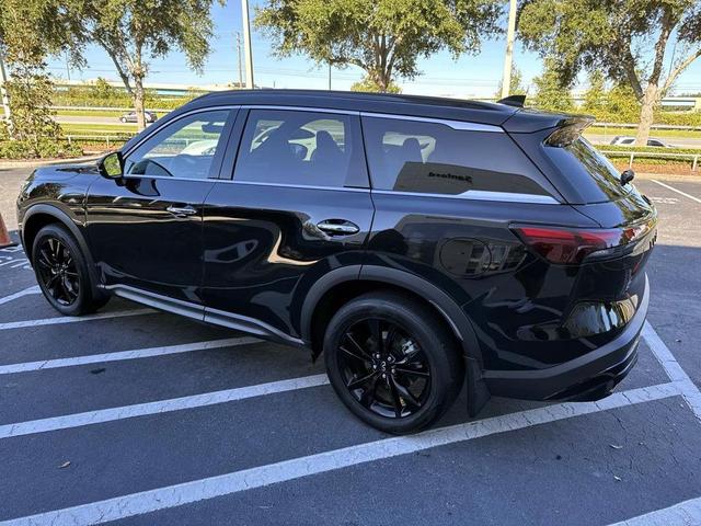 Photo of 2025 Mineral Black INFINITI QX60