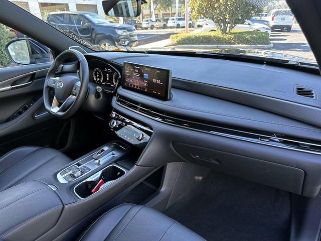 Photo of 2025 Mineral Black INFINITI QX60