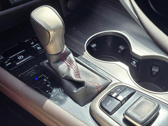 Photo of 2017 Satin Cashmere Metallic Lexus RX 450h
