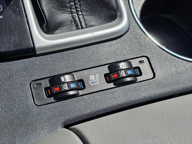 Photo of 2016 Nautical Blue Metallic Toyota Highlander