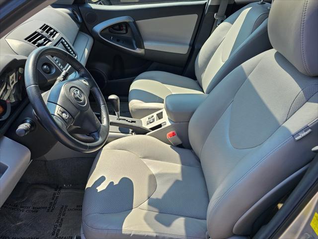 Photo of 2011 Classic Silver Metallic Toyota RAV4