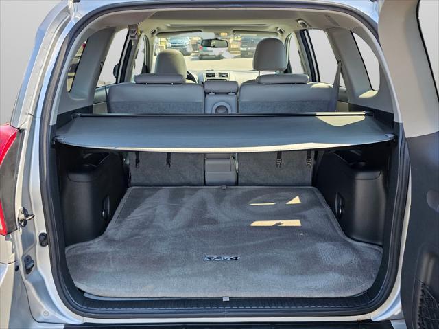 Photo of 2011 Classic Silver Metallic Toyota RAV4