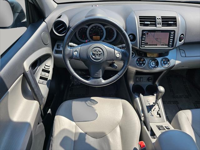 Photo of 2011 Classic Silver Metallic Toyota RAV4