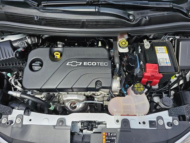 Photo of 2022 Summit White Chevrolet Spark