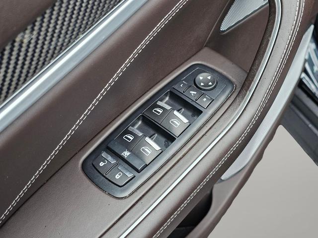 Photo of 2017 Nero Ribelle Mica Maserati Levante
