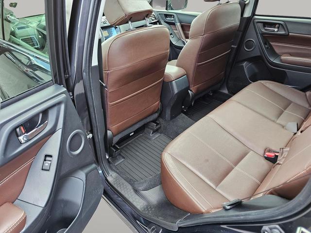 Photo of 2018 Dark Gray Metallic Subaru Forester