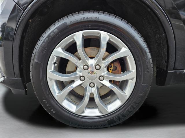 Photo of 2016 Brilliant Black Crystal Pearl Coat Dodge Durango
