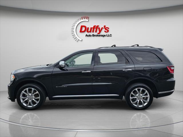 Photo of 2016 Brilliant Black Crystal Pearl Coat Dodge Durango