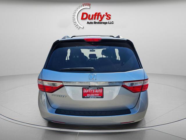 Photo of 2012 Alabaster Silver Metallic Honda Odyssey