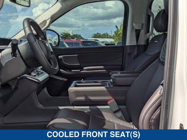 Photo of 2025 STAR WHITE MET TRI-COAT Ford Expedition Max