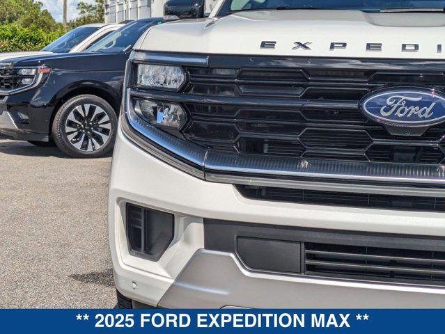 Photo of 2025 STAR WHITE MET TRI-COAT Ford Expedition Max