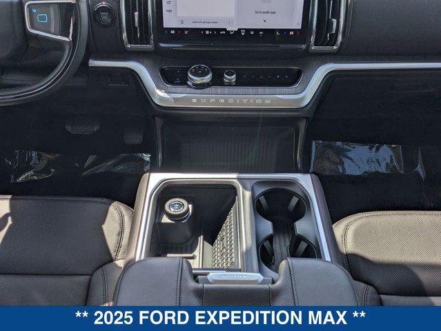 Photo of 2025 STAR WHITE MET TRI-COAT Ford Expedition Max