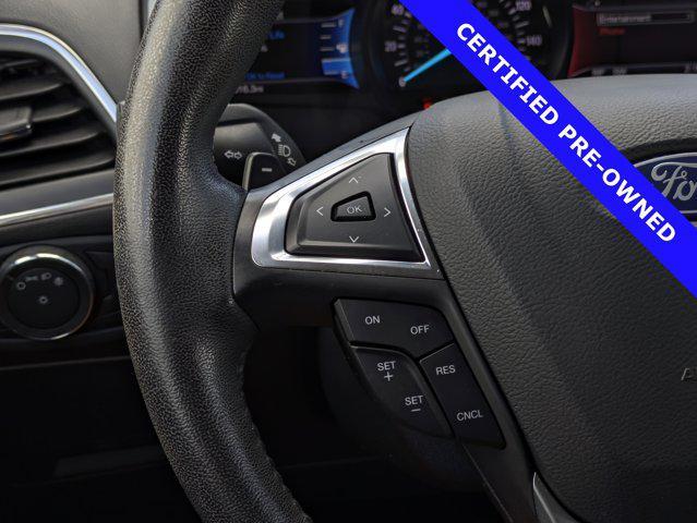 Photo of 2018 INGOT SILVER METALLIC Ford Edge