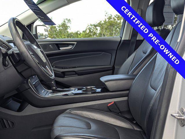 Photo of 2018 INGOT SILVER METALLIC Ford Edge