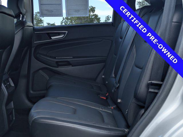 Photo of 2018 INGOT SILVER METALLIC Ford Edge