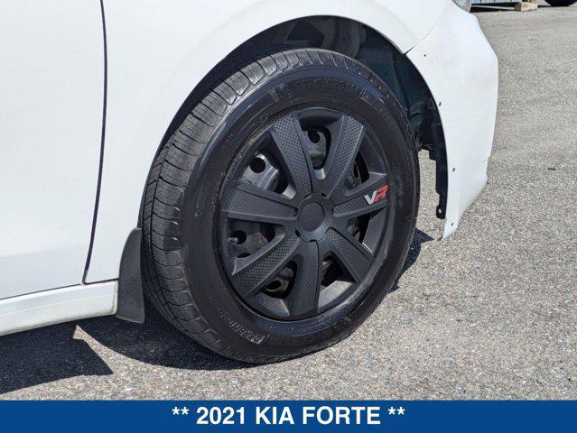 Photo of 2021 Clear White Kia Forte