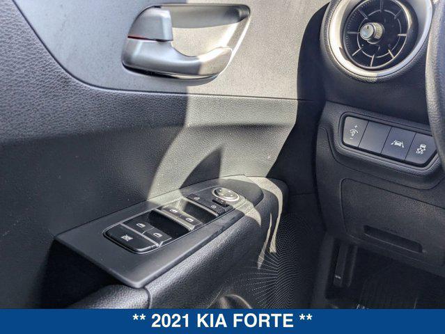 Photo of 2021 Clear White Kia Forte
