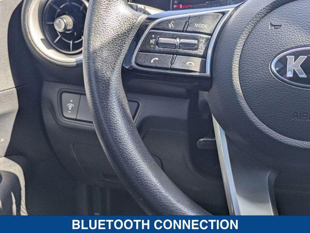 Photo of 2021 Clear White Kia Forte