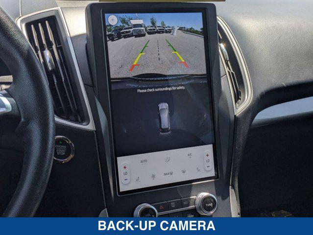 Photo of 2023 Iconic Silver Metallic Ford Edge