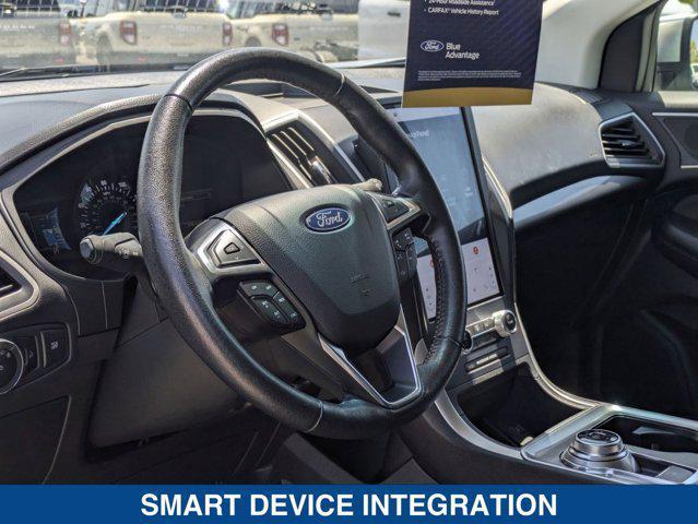 Photo of 2023 Iconic Silver Metallic Ford Edge