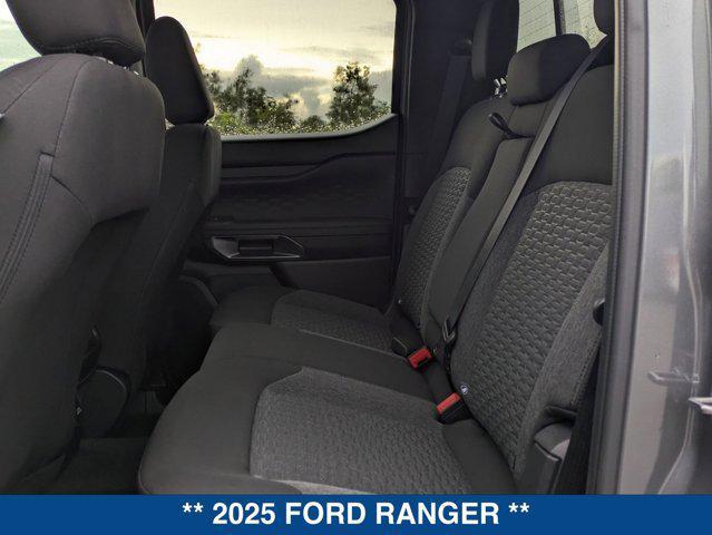 Photo of 2025 CARBONIZED GRAY METALLIC Ford Ranger