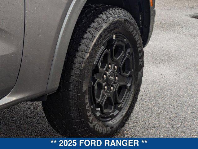 Photo of 2025 CARBONIZED GRAY METALLIC Ford Ranger