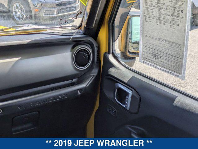 Photo of 2019 Hellayella Clearcoat Jeep Wrangler
