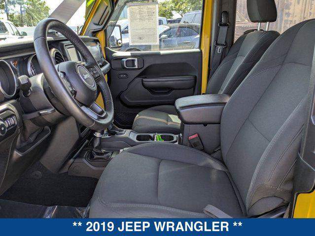 Photo of 2019 Hellayella Clearcoat Jeep Wrangler