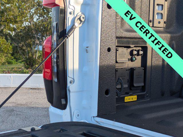 Photo of 2025 OXFORD WHITE Ford F-150 Lightning