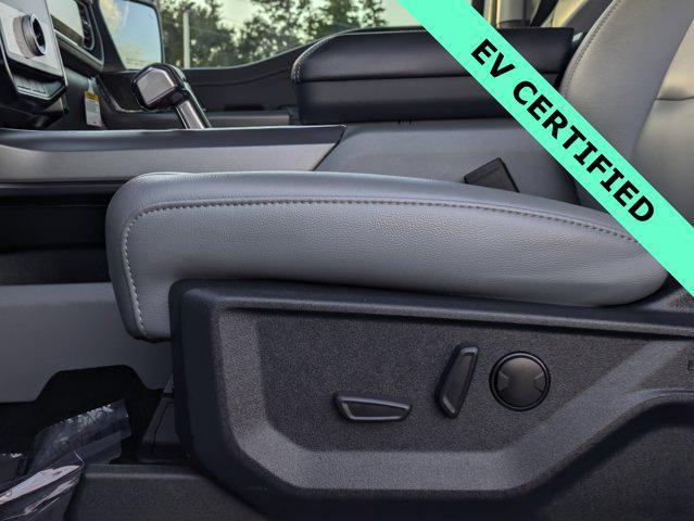 Photo of 2025 OXFORD WHITE Ford F-150 Lightning