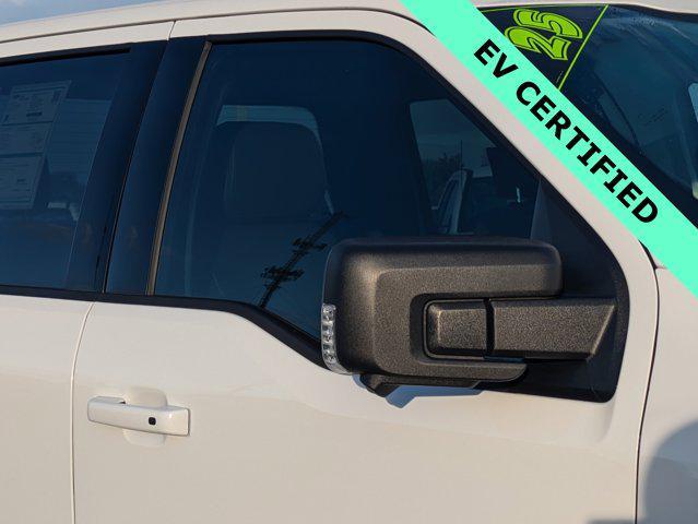 Photo of 2025 OXFORD WHITE Ford F-150 Lightning