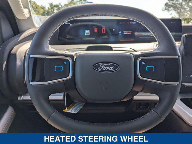Photo of 2025 STAR WHITE MET TRI-COAT Ford Expedition