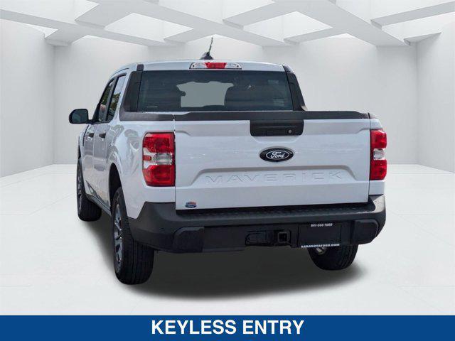 Photo of 2025 OXFORD WHITE Ford Maverick
