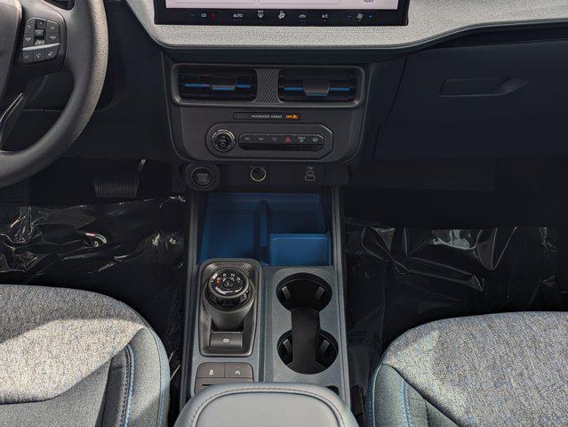 Photo of 2025 OXFORD WHITE Ford Maverick