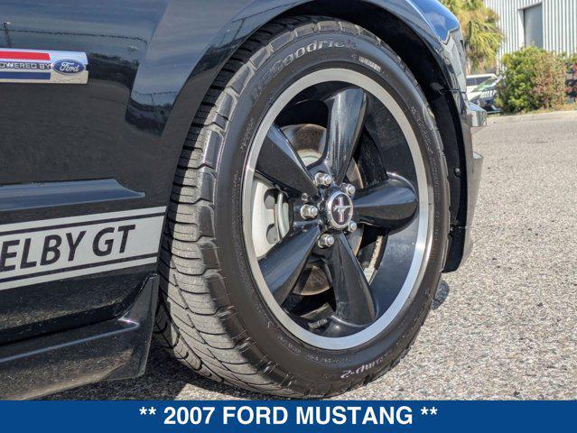 Photo of 2007 Black Clearcoat Ford Mustang