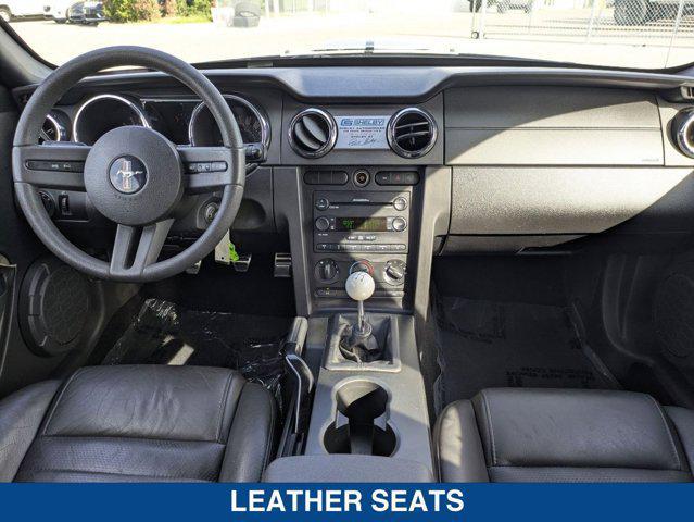 Photo of 2007 Black Clearcoat Ford Mustang